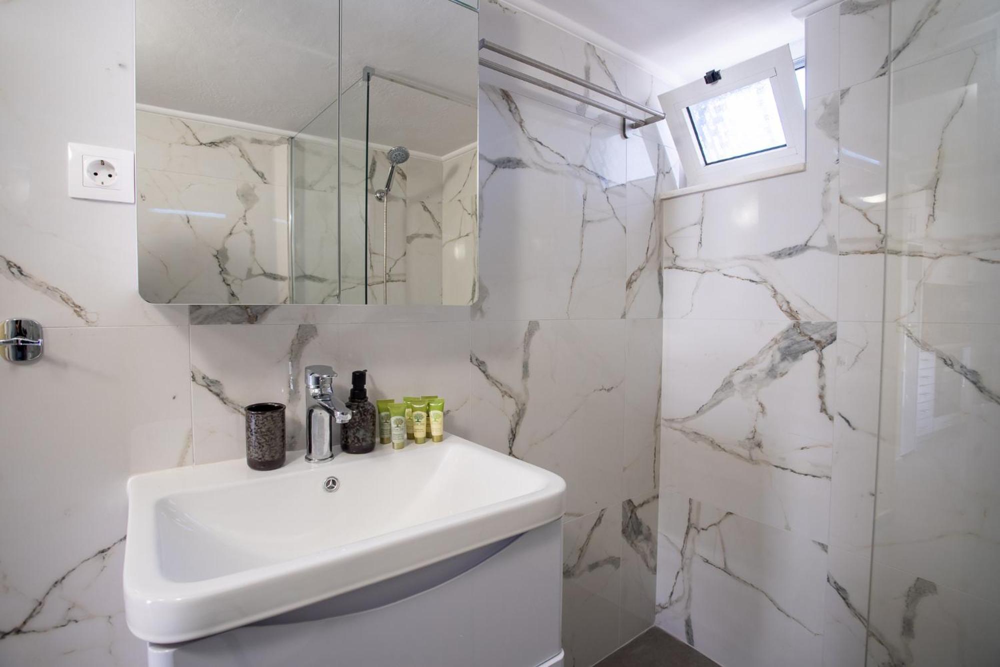 Two Bedroom Apartment, Mytilene Lesvos Ngoại thất bức ảnh