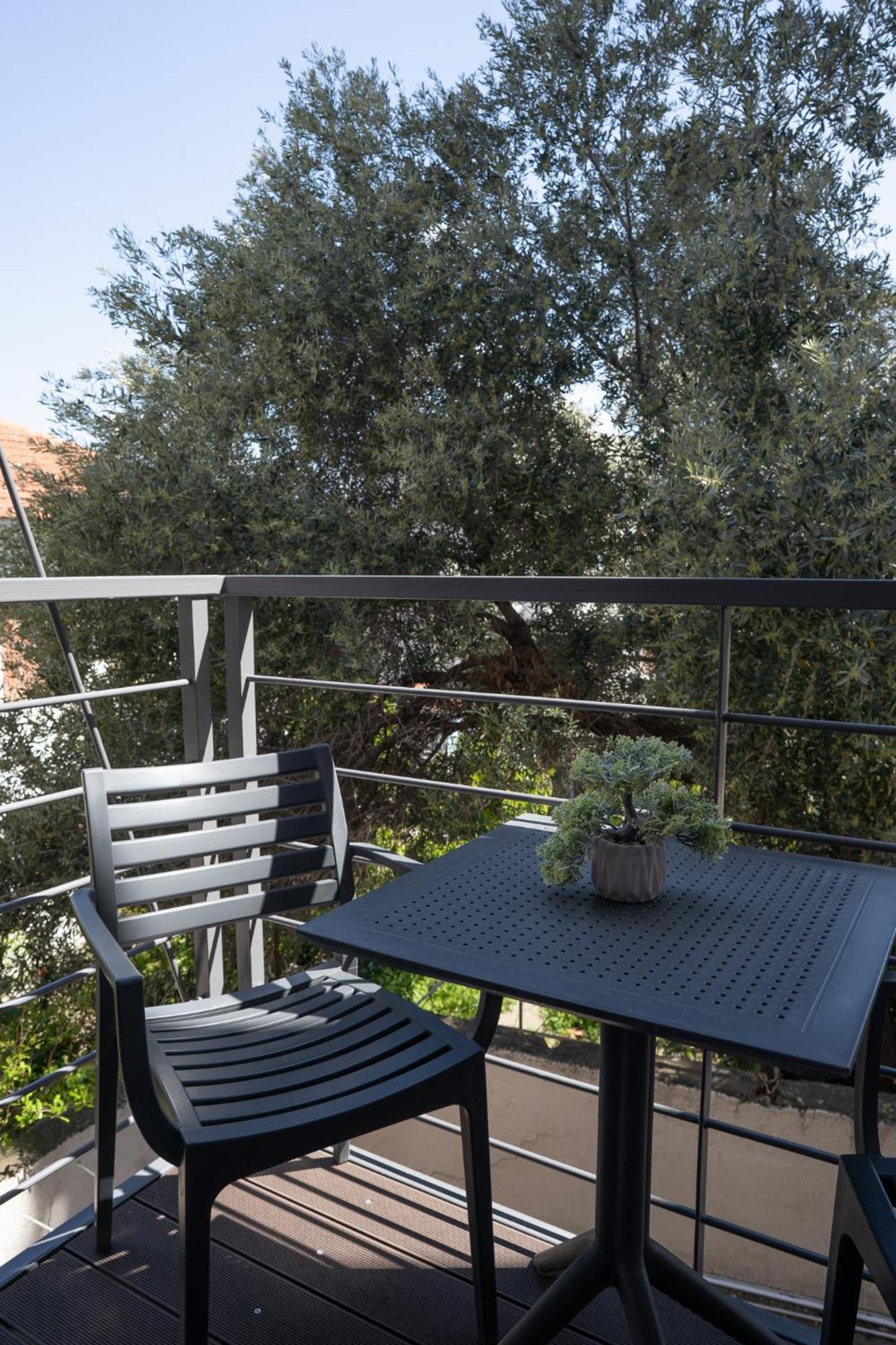 Two Bedroom Apartment, Mytilene Lesvos Ngoại thất bức ảnh